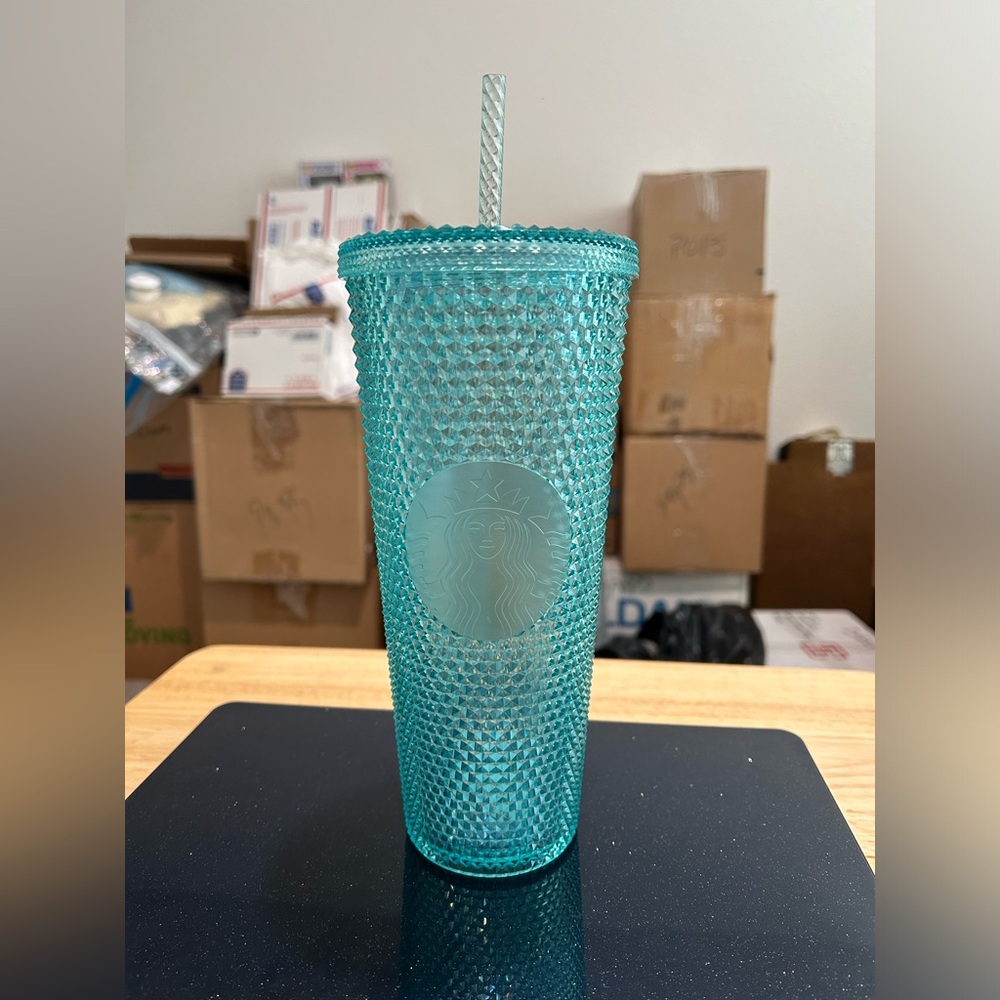 24oz Starbucks tumbler